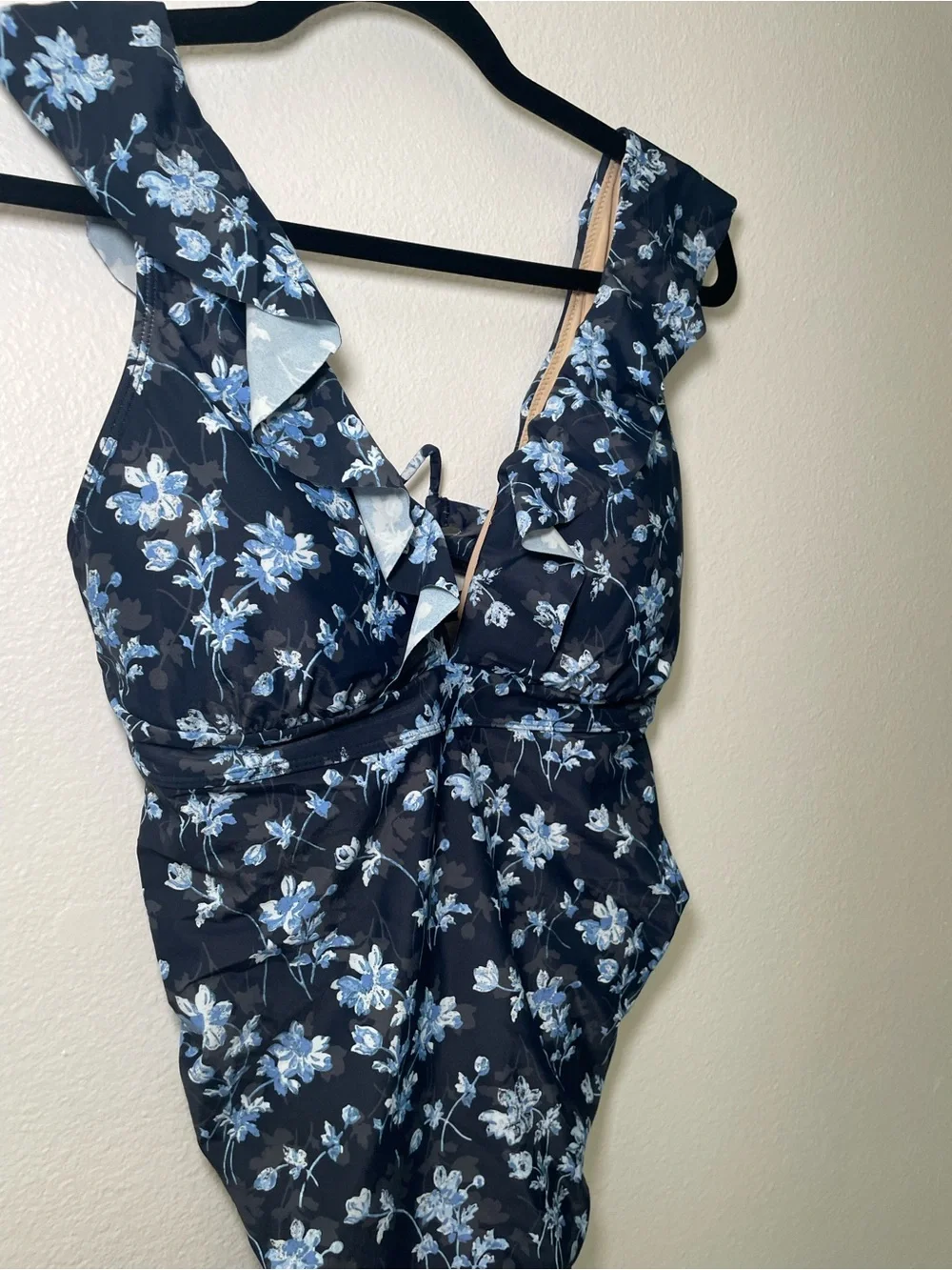 NWT A Pea in the Pod Maternity Floral One Piece Swimsuit Blue Ruffle Tie Back M